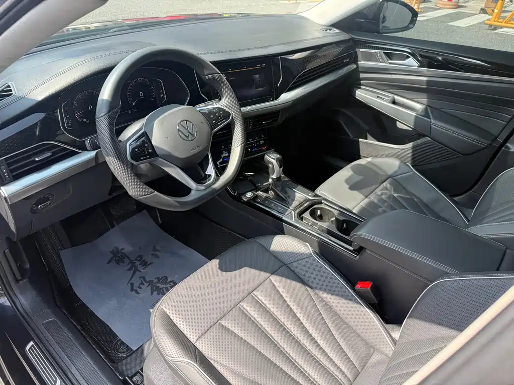 Volkswagen Passat — фото 8