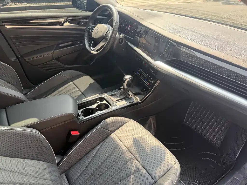 Volkswagen Passat — фото 10