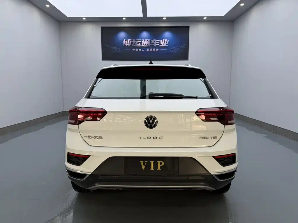 Volkswagen T-Roc — фото 5