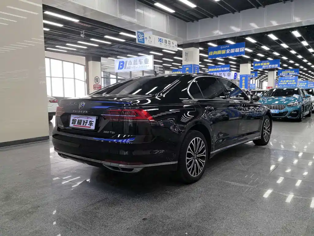 Volkswagen Phideon — фото 6