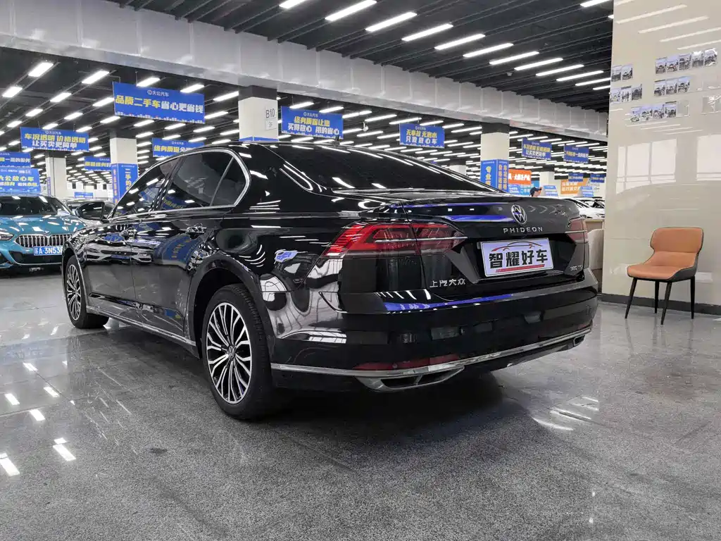 Volkswagen Phideon — фото 7