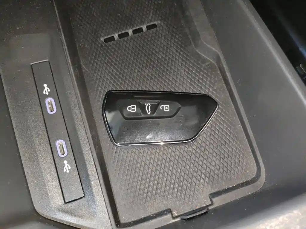 Volkswagen Passat — фото 17