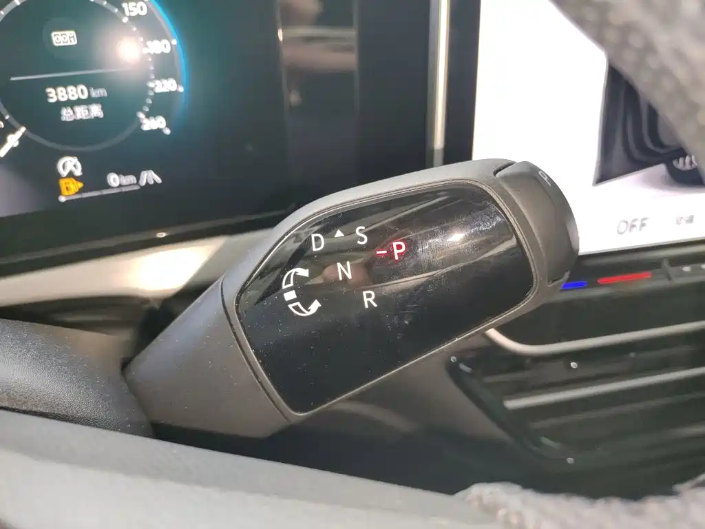 Volkswagen Passat — фото 10