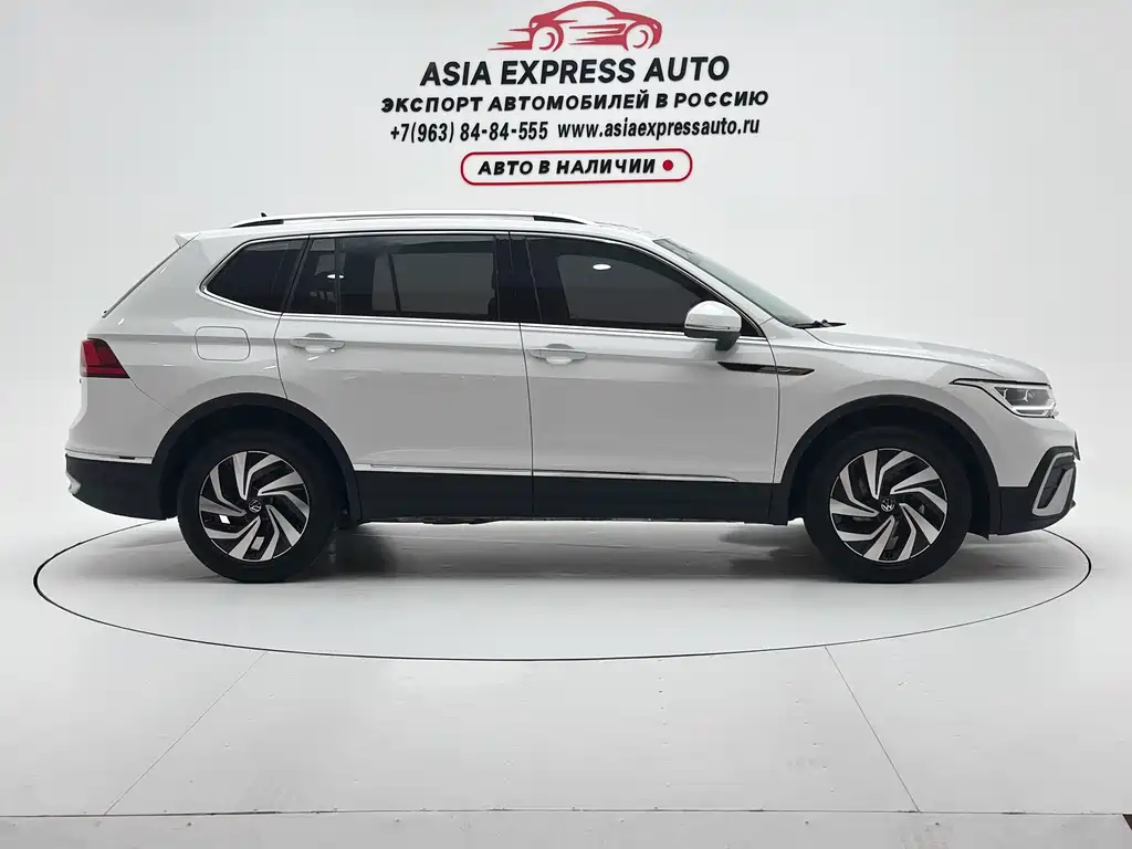 Volkswagen Tiguan L — фото 9
