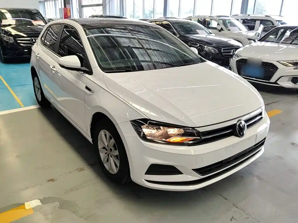Volkswagen Polo — фото 4