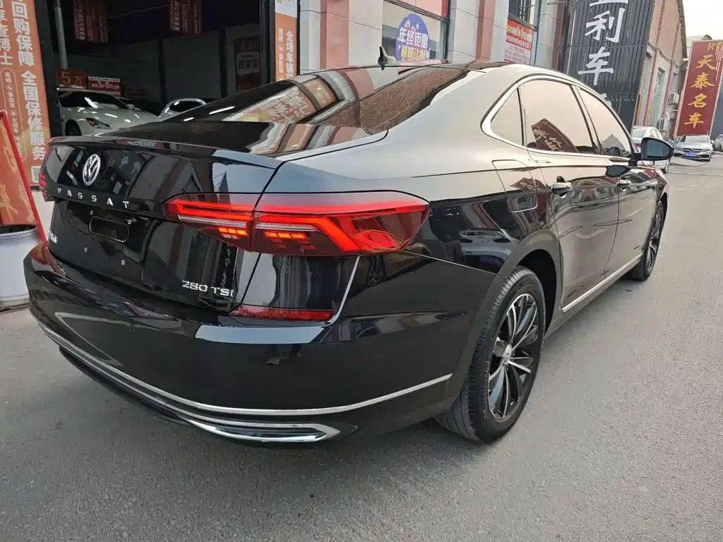 Volkswagen Passat — фото 6