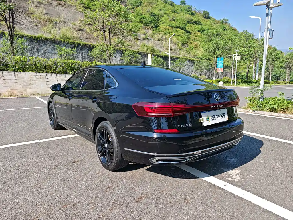 Volkswagen Passat — фото 6