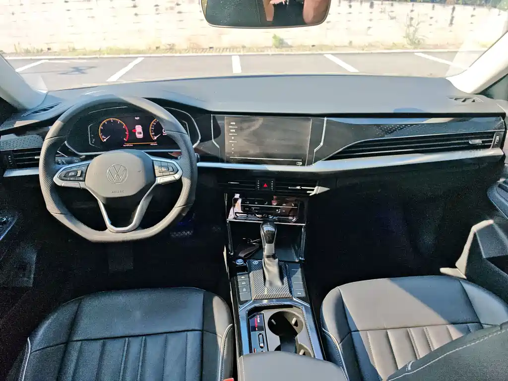 Volkswagen Passat — фото 8
