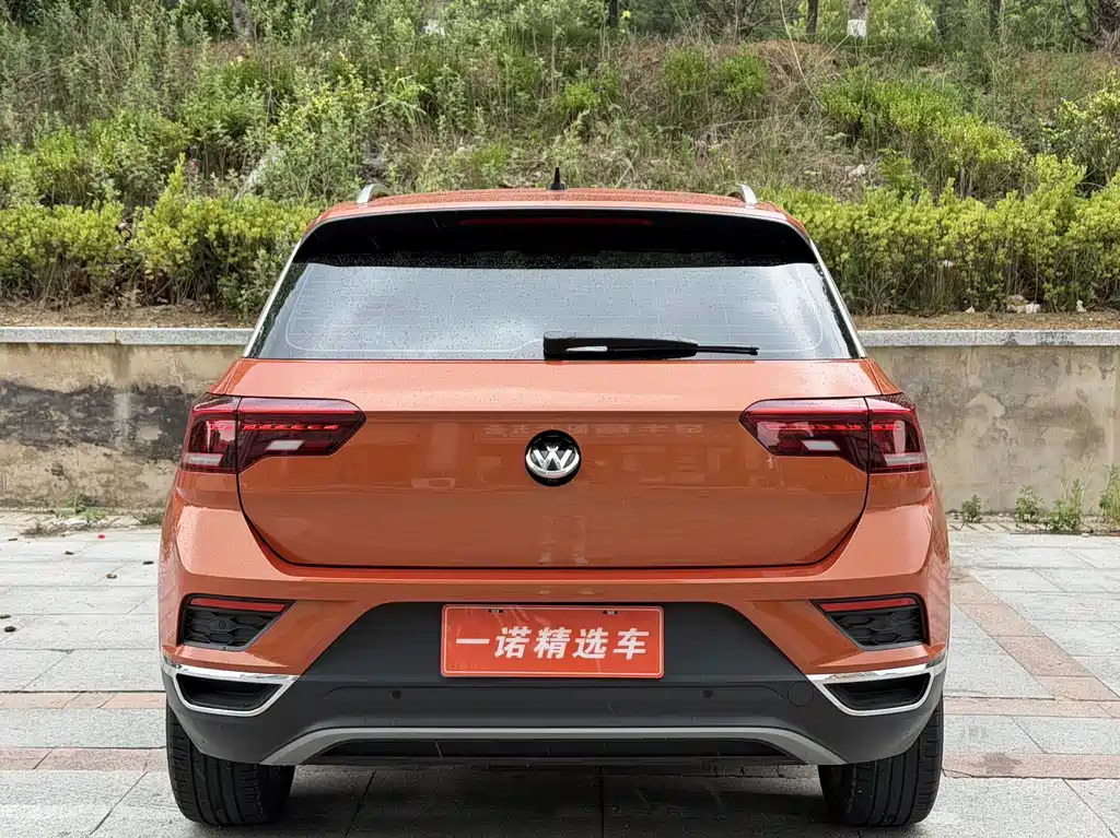 Volkswagen T-Roc — фото 4