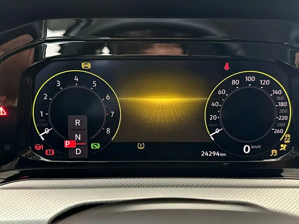 Volkswagen Golf — фото 5