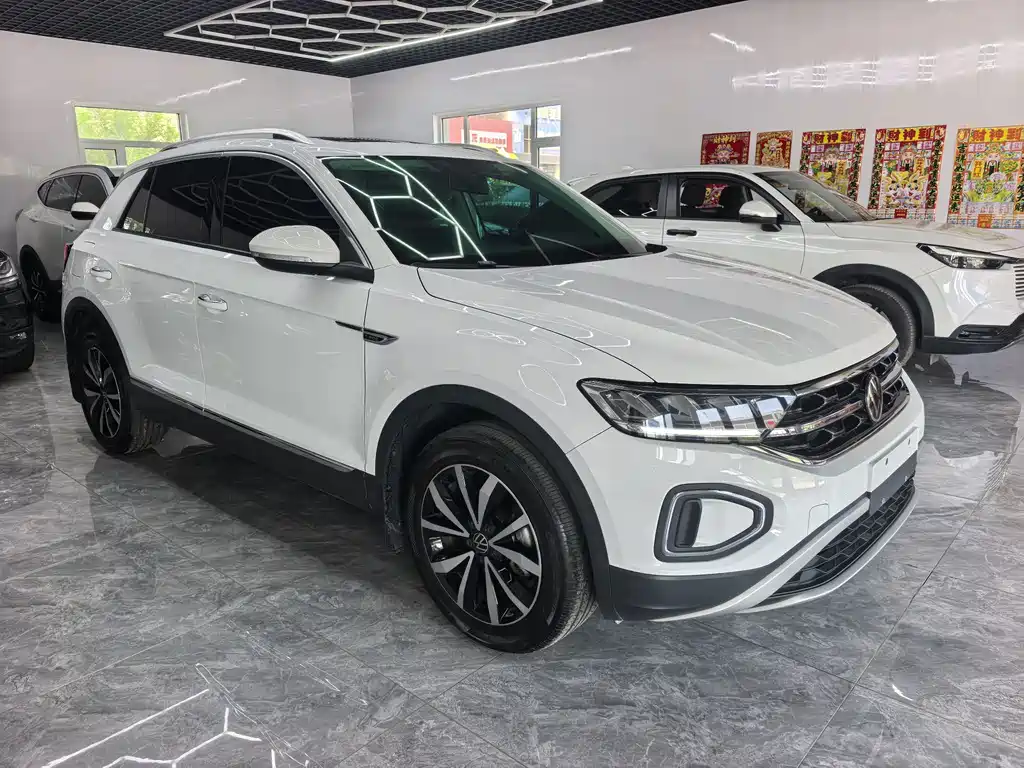 Volkswagen T-Roc — фото 2