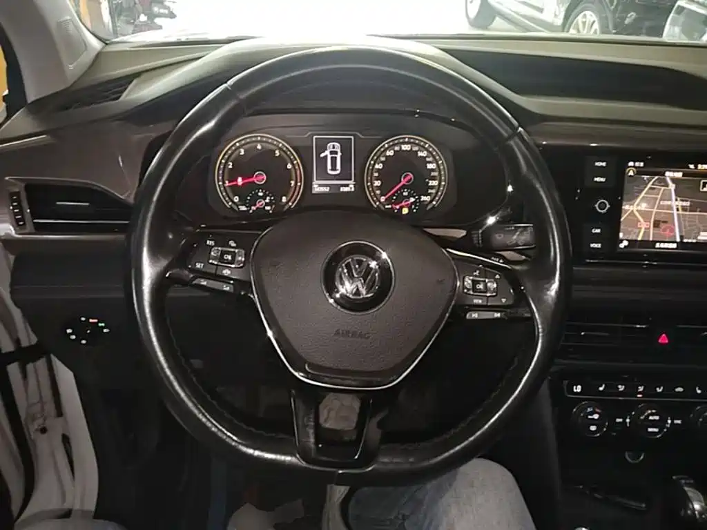 Volkswagen Tharu — фото 11
