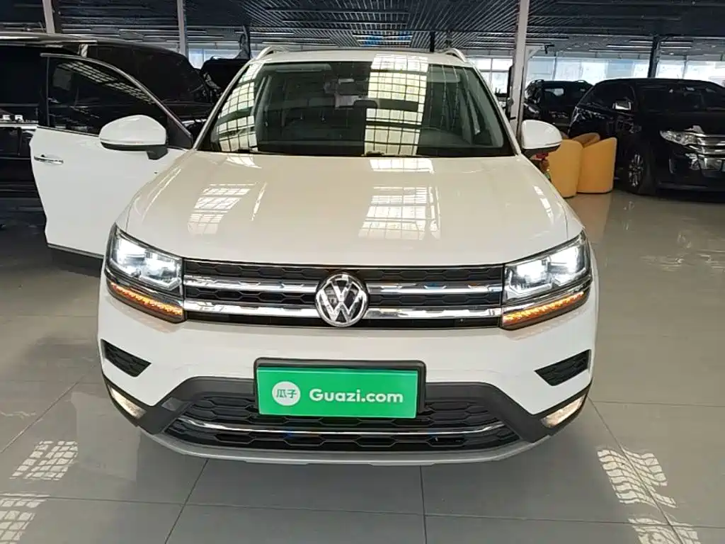 Volkswagen Tharu — фото 3