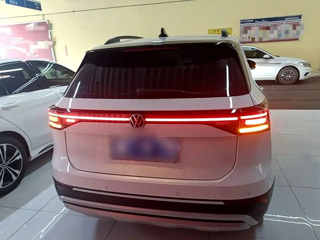 Volkswagen Tharu — фото 6