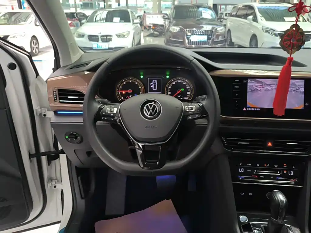 Volkswagen Tharu — фото 11