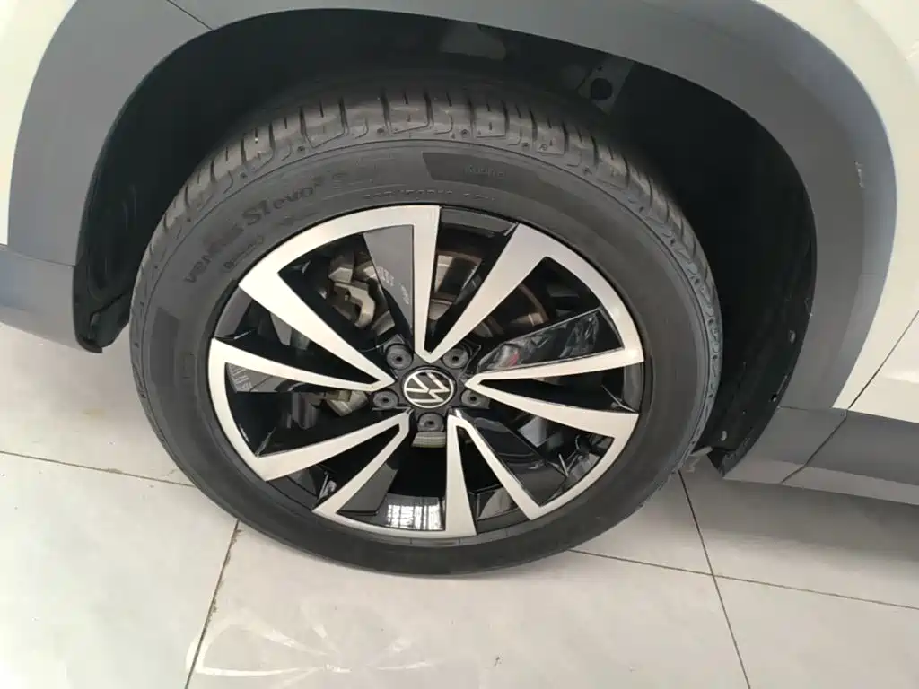 Volkswagen Tharu — фото 23