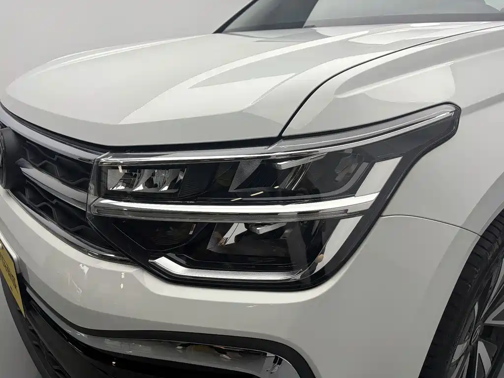 Volkswagen Tharu — фото 10