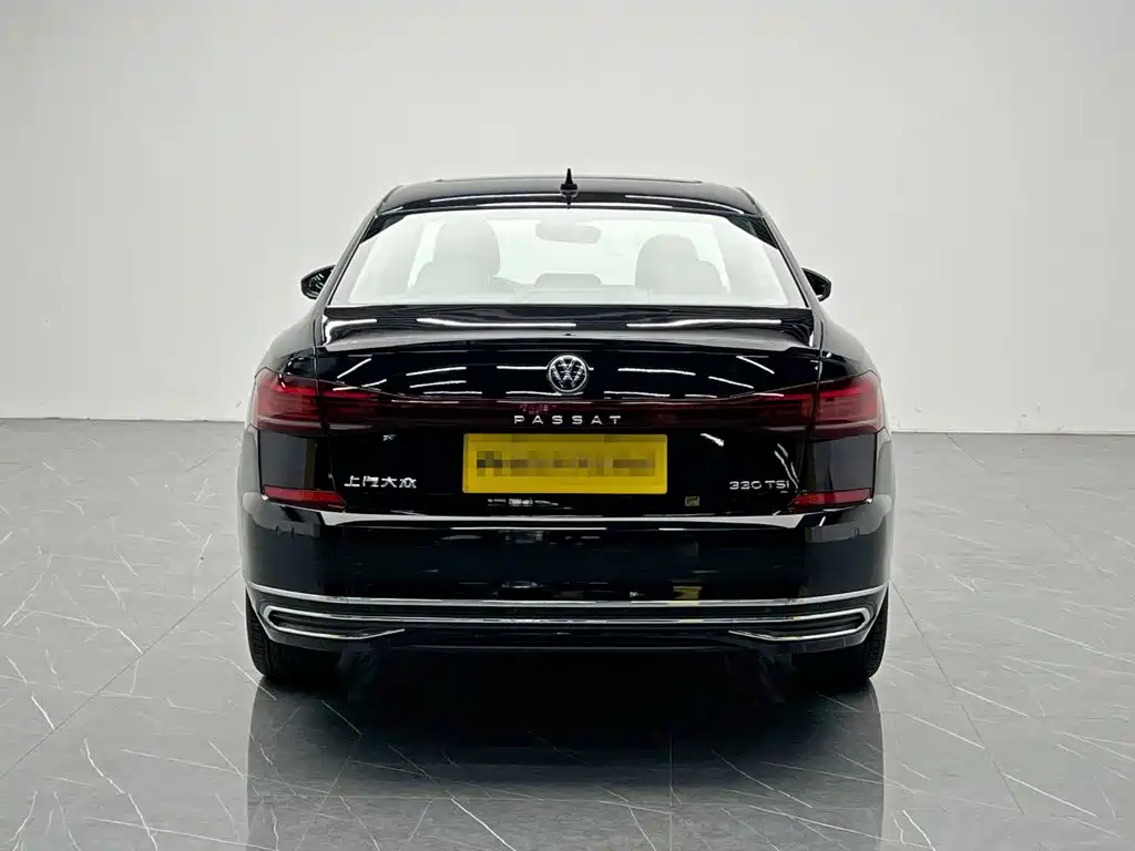 Volkswagen Passat — фото 5