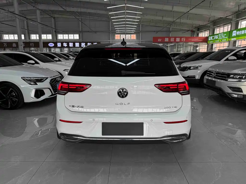 Volkswagen Golf — фото 5
