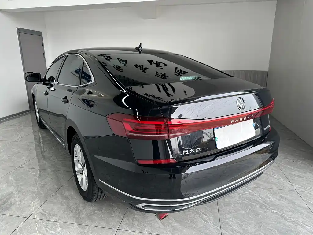 Volkswagen Passat — фото 4