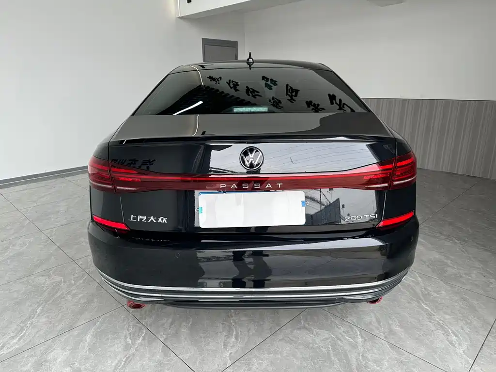 Volkswagen Passat — фото 5