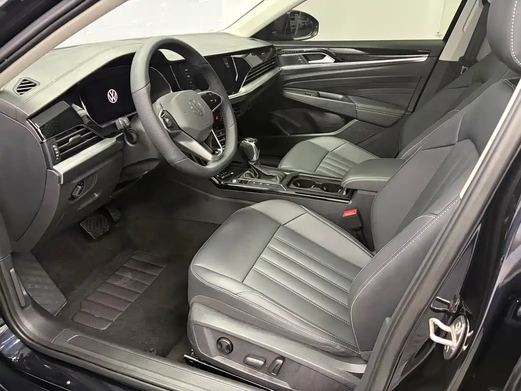 Volkswagen Passat — фото 6
