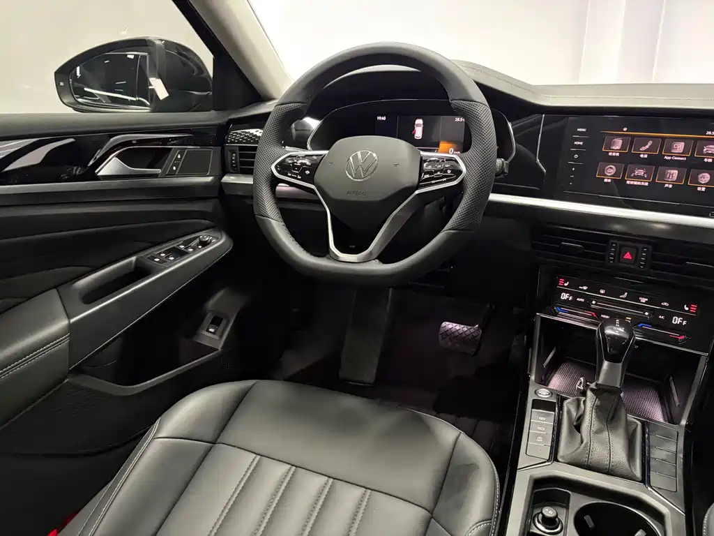 Volkswagen Passat — фото 8