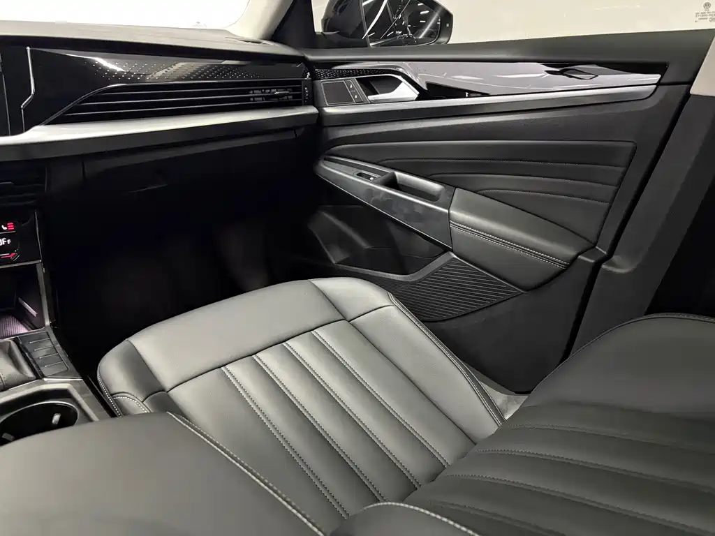 Volkswagen Passat — фото 10