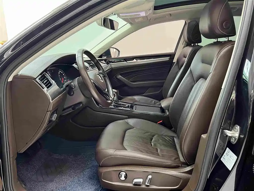 Volkswagen Phideon — фото 4