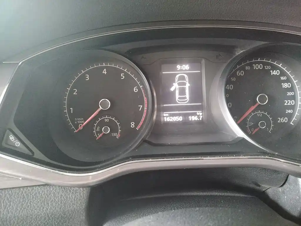 Volkswagen Passat — фото 7