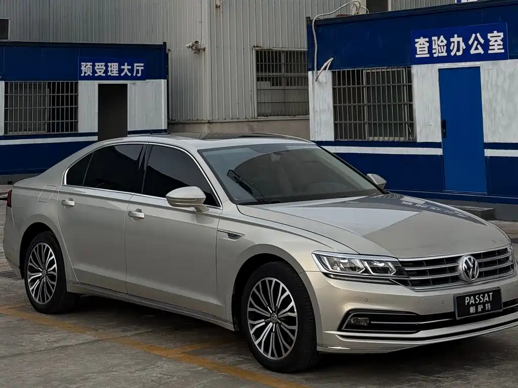 Volkswagen Phideon — фото 3