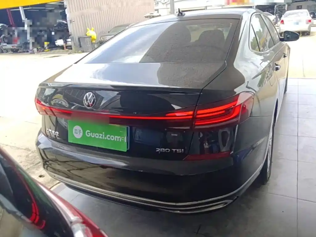 Volkswagen Passat — фото 6