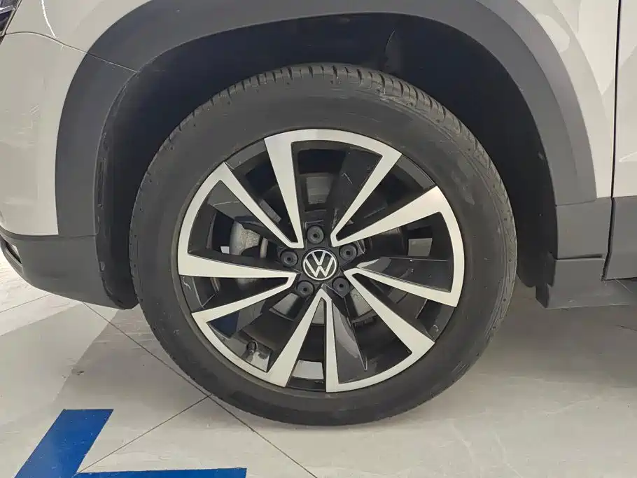 Volkswagen Tharu — фото 6