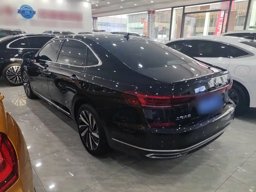 Volkswagen Passat — фото 5