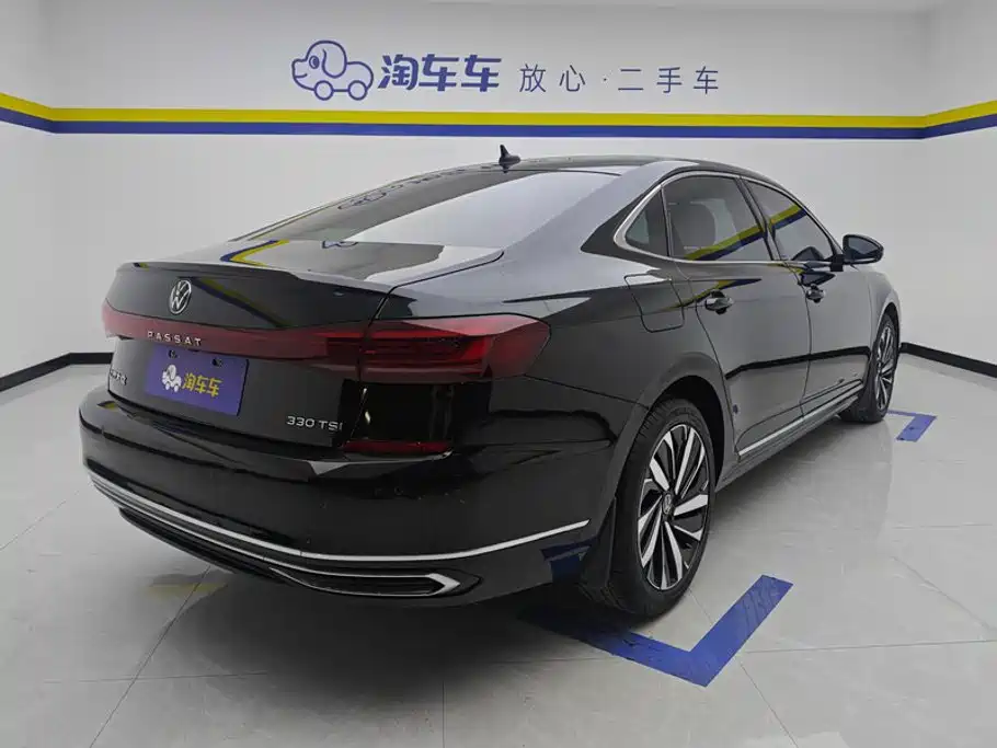 Volkswagen Passat — фото 3