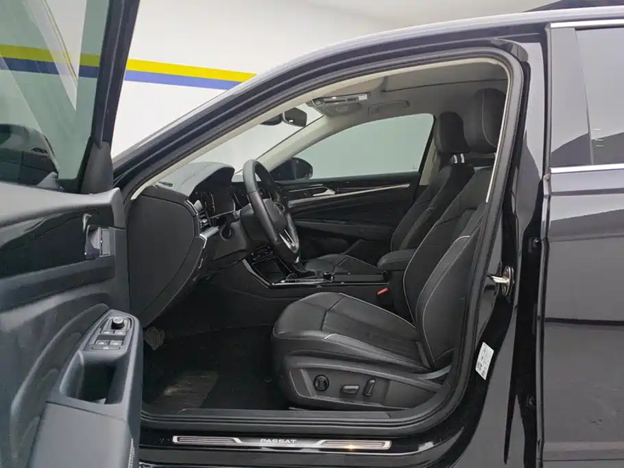 Volkswagen Passat — фото 9