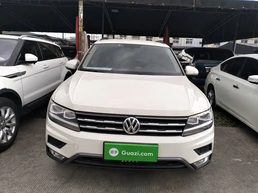 Volkswagen Tiguan L — фото 3