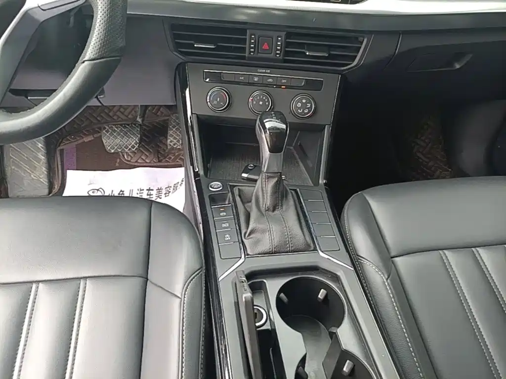 Volkswagen Passat — фото 9