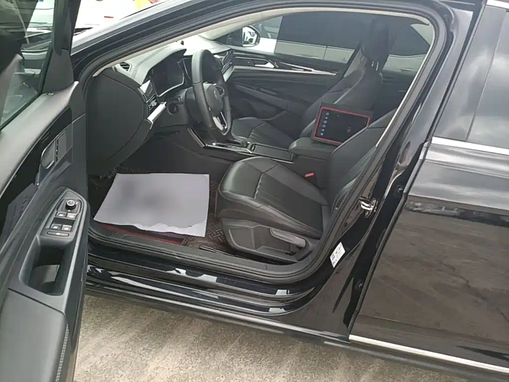 Volkswagen Passat — фото 10