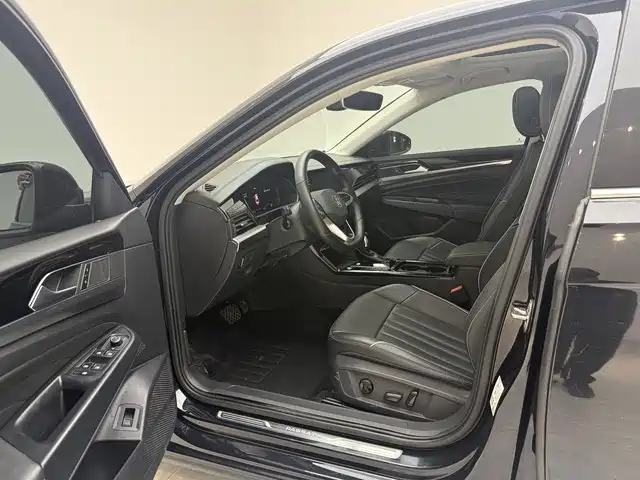 Volkswagen Passat — фото 8