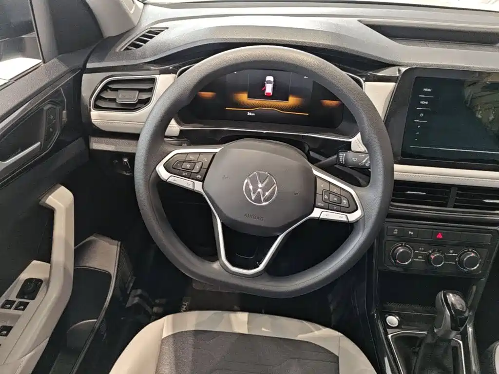 Volkswagen Tharu — фото 11