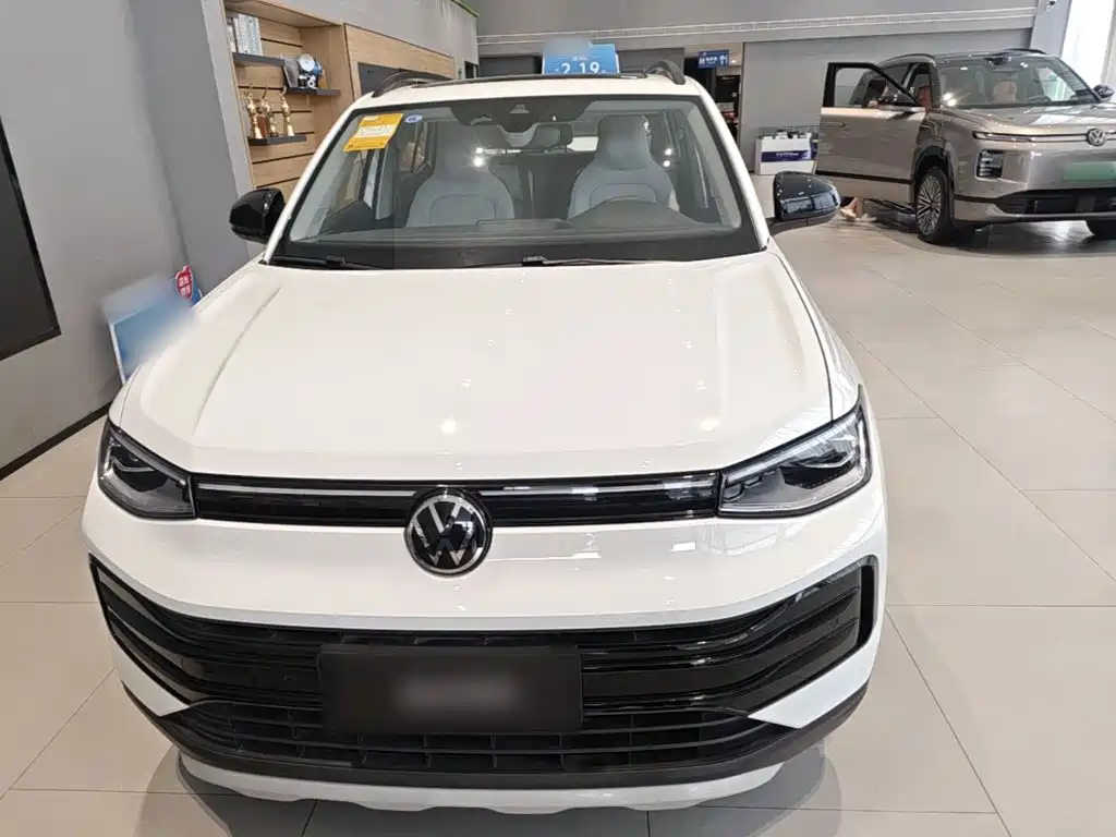Volkswagen Tharu — фото 3