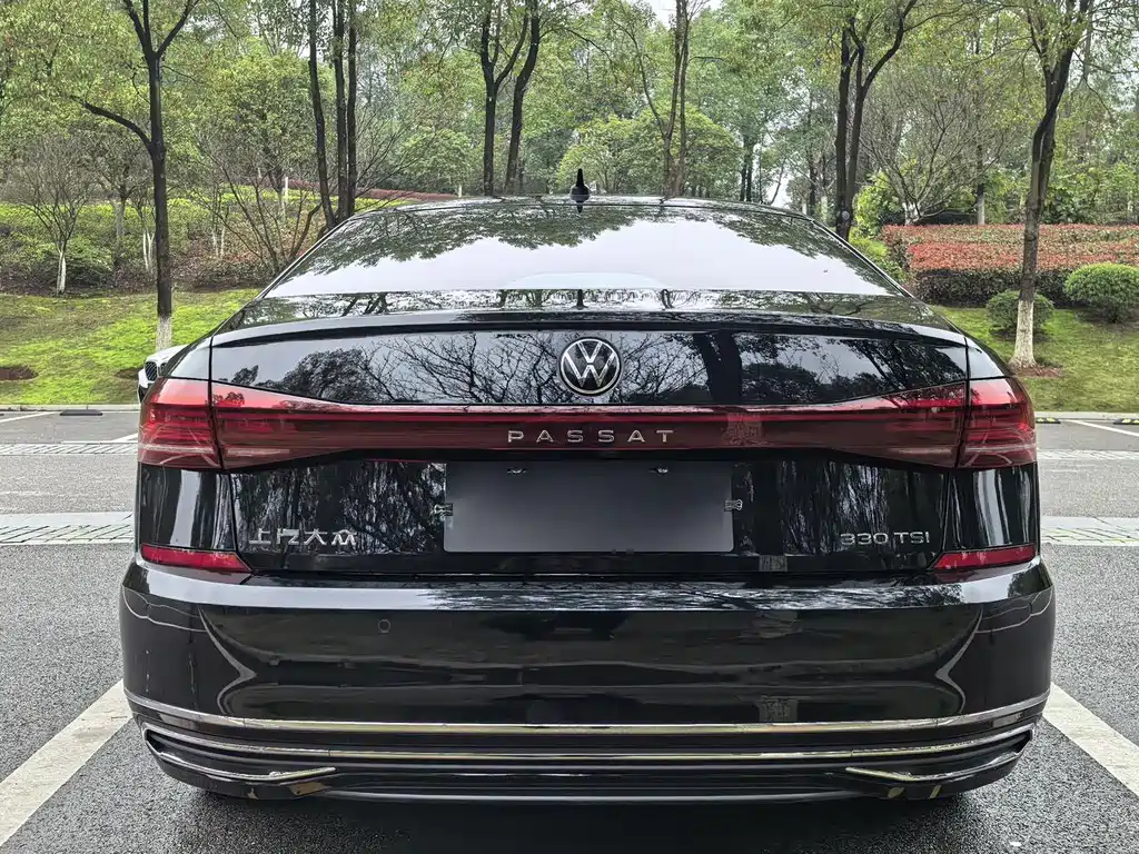 Volkswagen Passat — фото 5