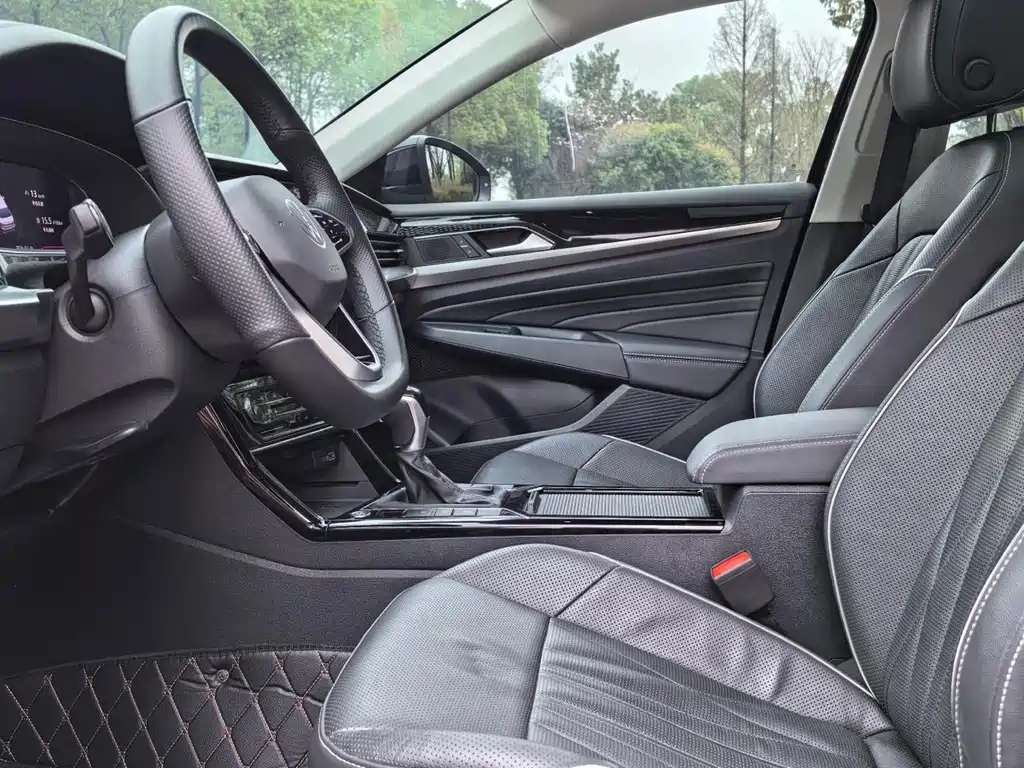 Volkswagen Passat — фото 10