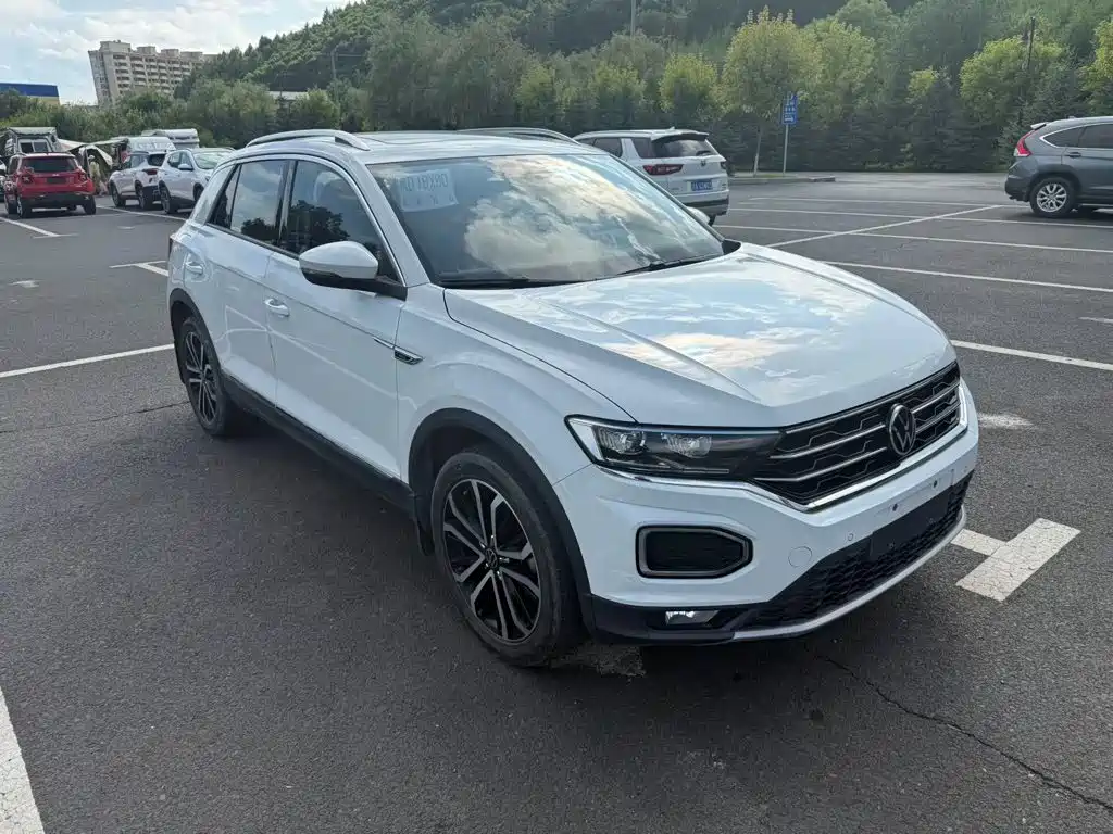 Volkswagen T-Roc — фото 4