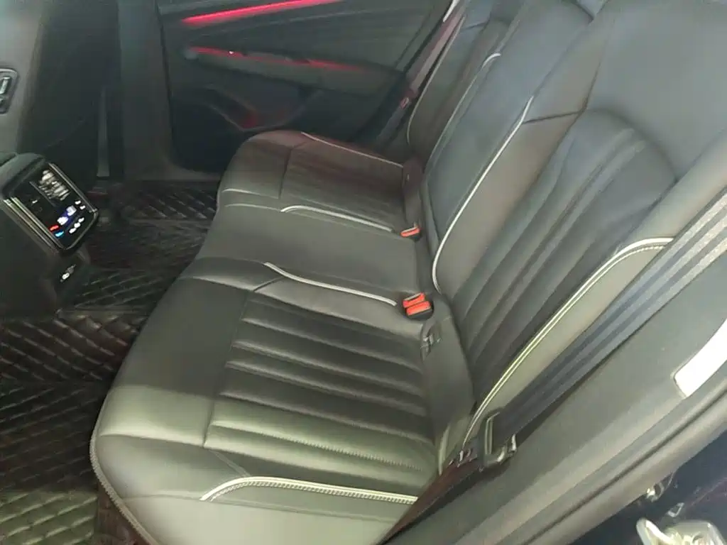 Volkswagen Passat — фото 17