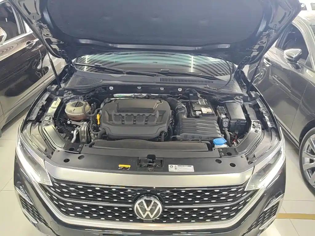 Volkswagen Passat — фото 20