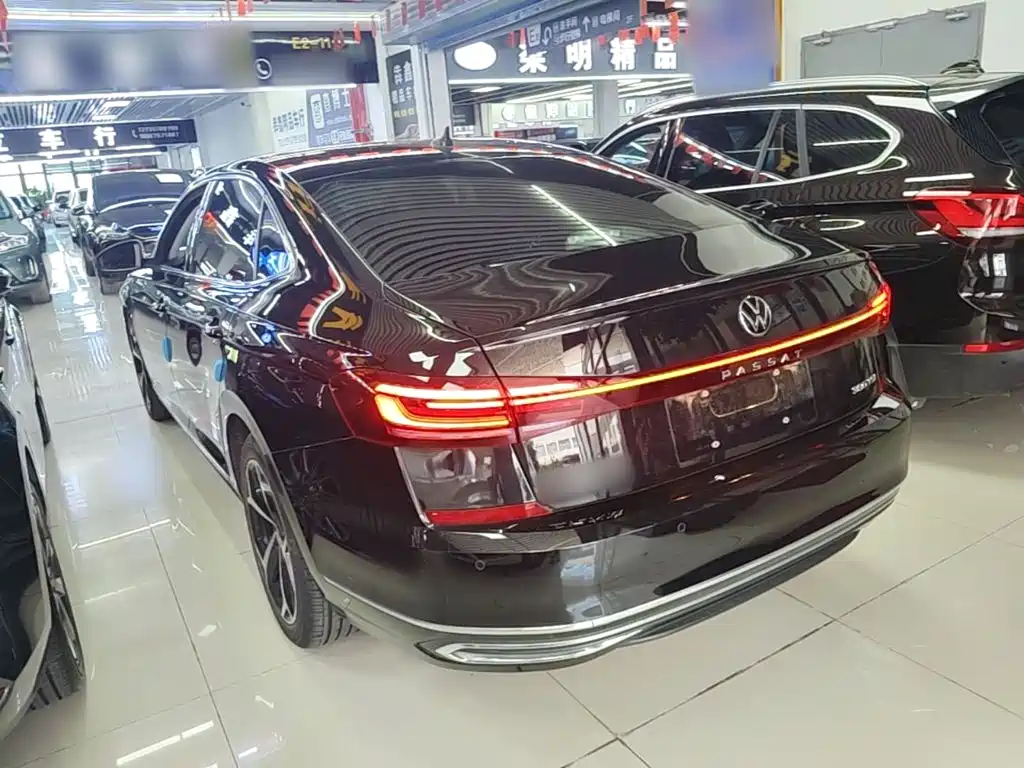Volkswagen Passat — фото 5