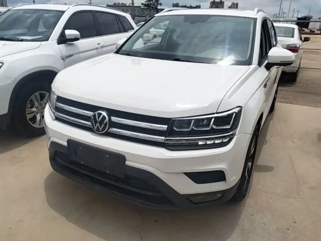 Volkswagen Tharu — фото 2
