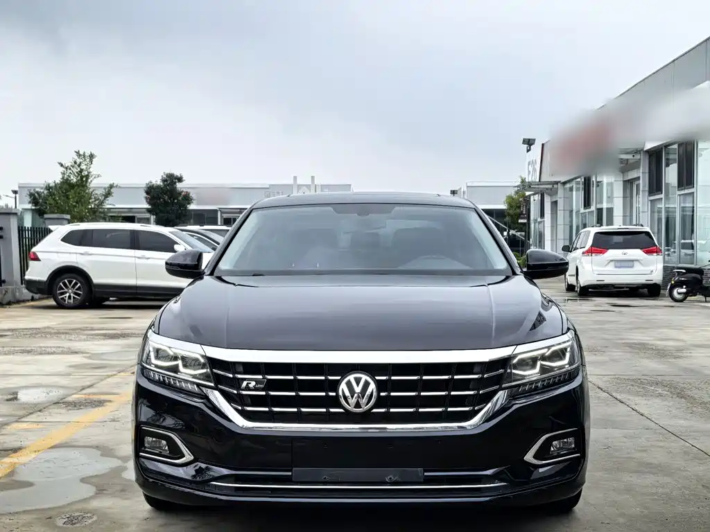 Volkswagen Passat — фото 3